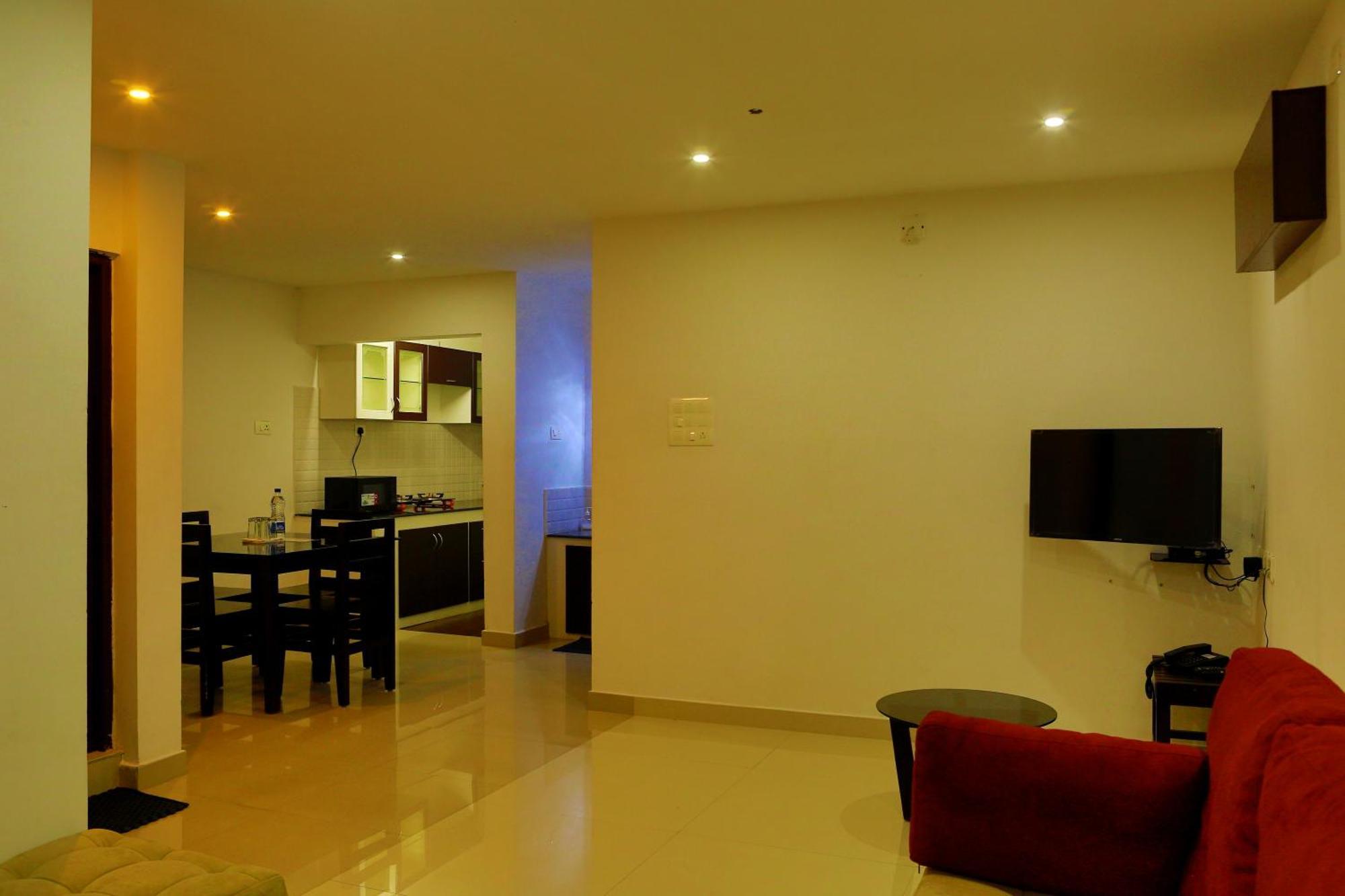 Sara Hotels And Apartments Nedumbassery Room photo