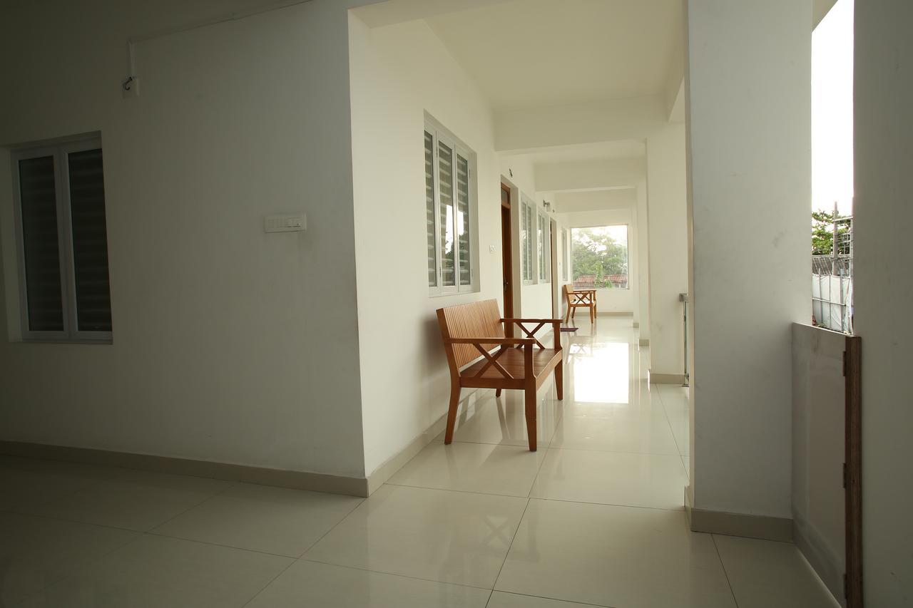 Sara Hotels And Apartments Nedumbassery Exterior photo